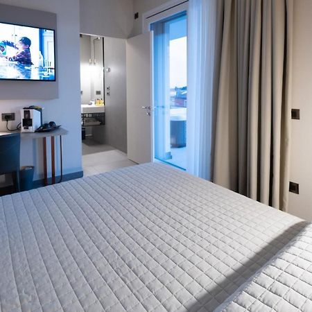 Bbcube Hotel Porto Viro Luaran gambar