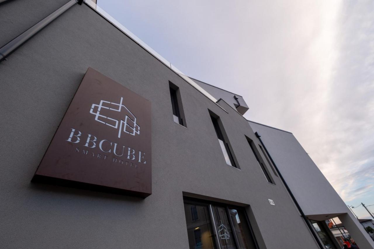 Bbcube Hotel Porto Viro Luaran gambar